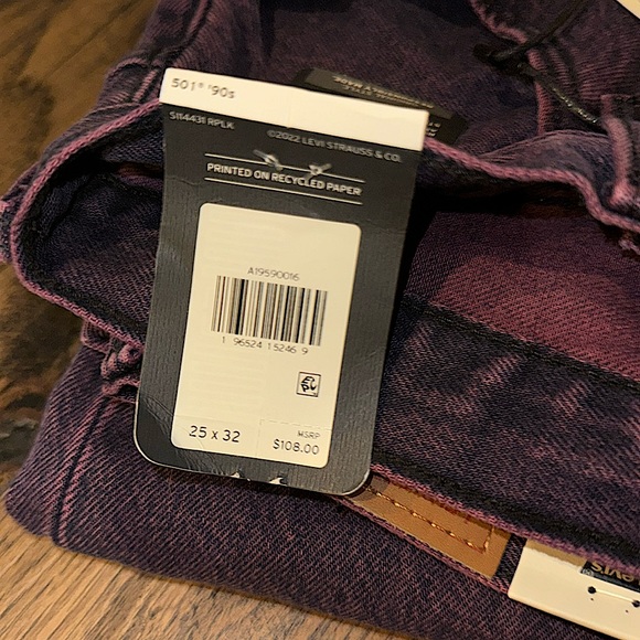 Levi's® Premium 501® ‘90S Women’s Colored Denim Jeans in Chroma Acid Purple - Picture 8 of 16